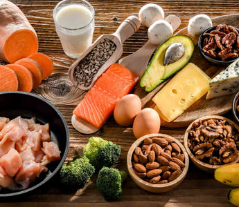 Biotinhaltige Lebensmittel: Fisch, Ei, Nüsse, etc.