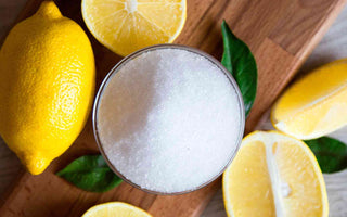 Magnesiumcitrat neben Zitronen