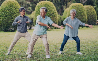 fit im Alter: Bewegung im Park